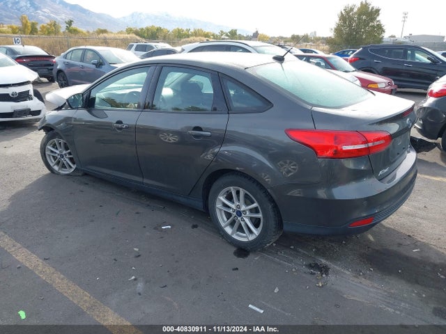 Ford FOCUS SE 2016 1FADP3F23GL254372 Image 3