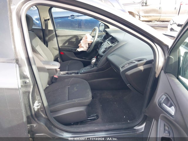 Ford FOCUS SE 2016 1FADP3F23GL254372 Image 5