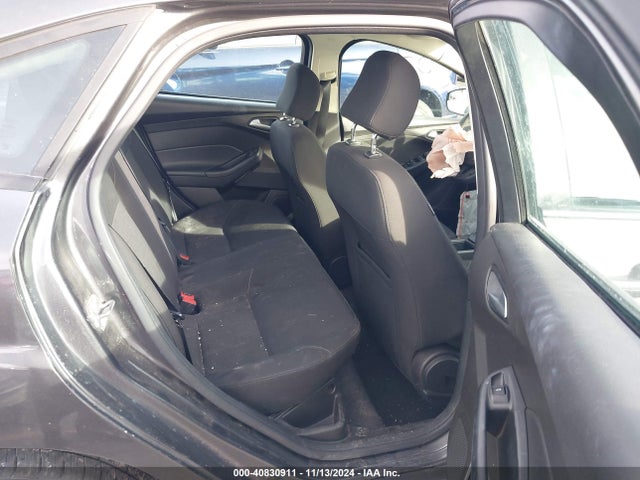 Ford FOCUS SE 2016 1FADP3F23GL254372 Image 8