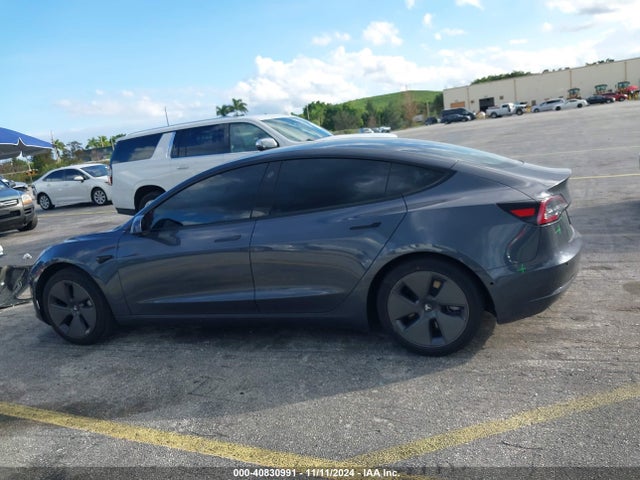 Tesla Model 3 Rear-wheel Drive 2022 5YJ3E1EA2NF250502 Image 15