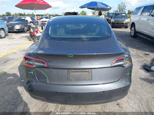 Tesla Model 3 Rear-wheel Drive 2022 5YJ3E1EA2NF250502 Image 17