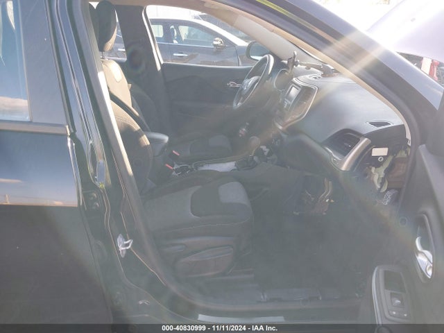 1C4PJLAB6EW217103 Jeep Cherokee Sport