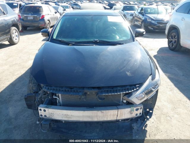1N4AA6AP1GC377595 Nissan Maxima 3.5 Sl