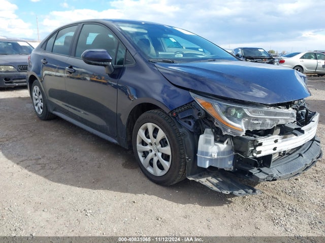 Toyota COROLLA LE 2022 5YFEPMAE7NP311764 Image 1
