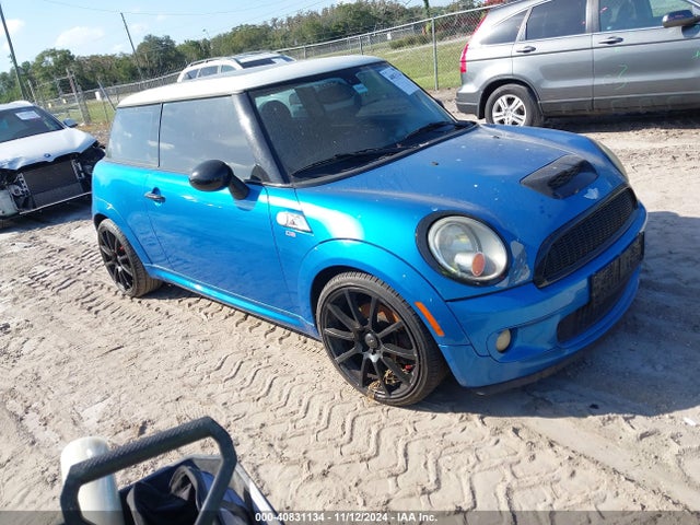 2007 MINI COOPER S WMWMF73517TL83243 Photo 0