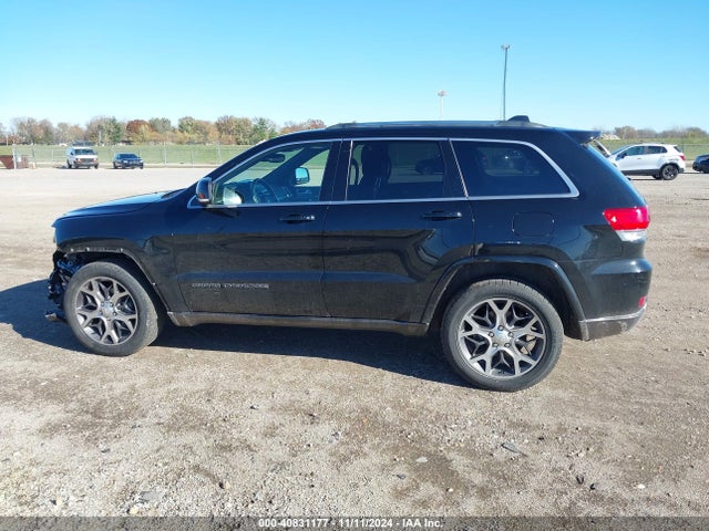 1C4RJFBG6JC120886 Jeep Grand Cherokee Sterling Edition 4x4