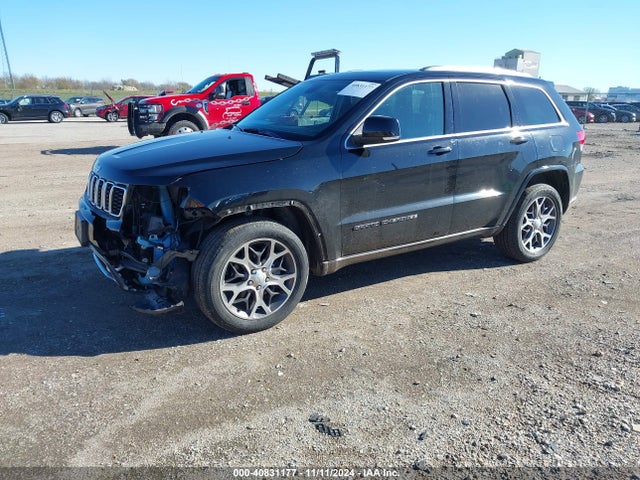 1C4RJFBG6JC120886 Jeep Grand Cherokee Sterling Edition 4x4