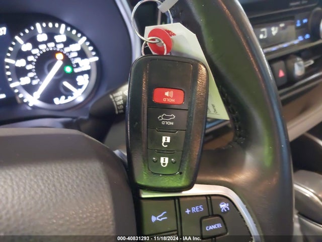5TDGZRBH0MS147420 Toyota Highlander Xle