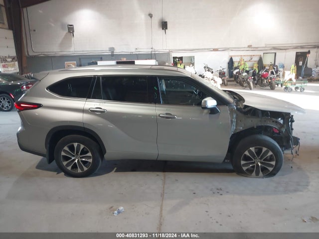 5TDGZRBH0MS147420 Toyota Highlander Xle