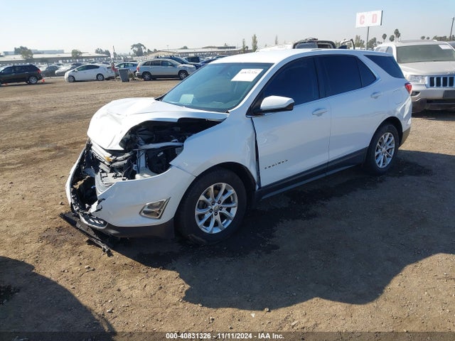 Chevrolet EQUINOX LT 2018 2GNAXJEV4J6241974 Image 2