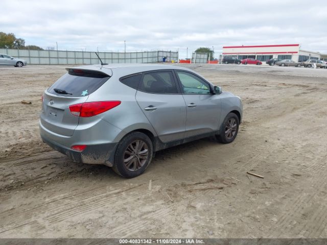 KM8JT3AF6FU007824 Hyundai TUCSON GLS