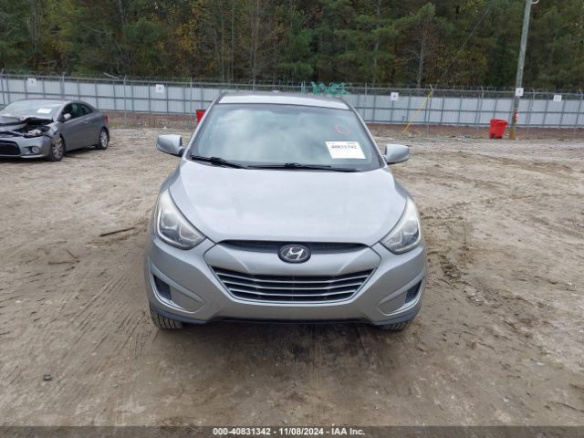 KM8JT3AF6FU007824 Hyundai TUCSON GLS