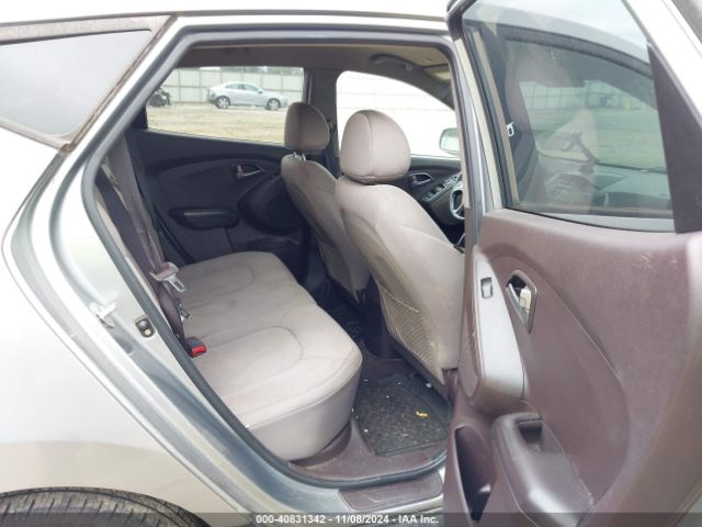 KM8JT3AF6FU007824 Hyundai TUCSON GLS