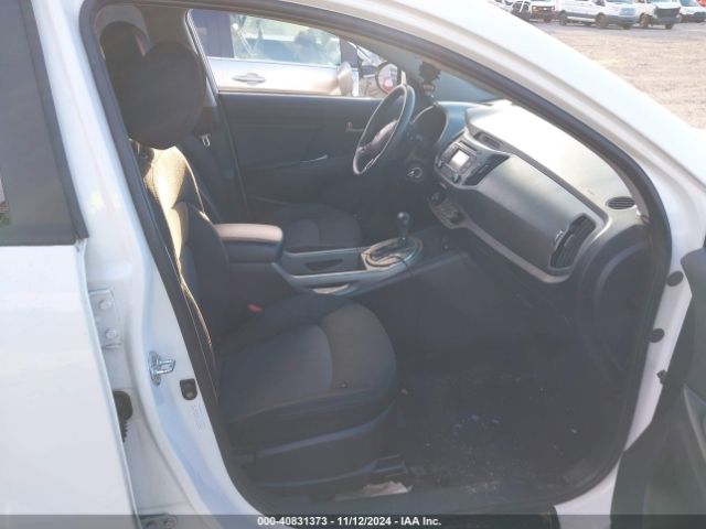 KNDPB3AC1F7743706 KIA Sportage Lx