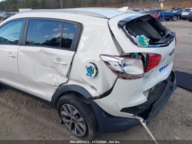 KNDPB3AC1F7743706 KIA Sportage Lx
