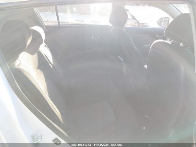 KNDPB3AC1F7743706 KIA Sportage Lx