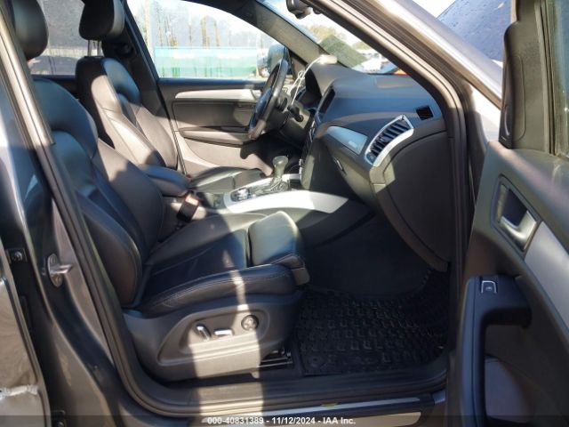 WA1M2AFP1HA057653 Audi Q5 2.0t Premium