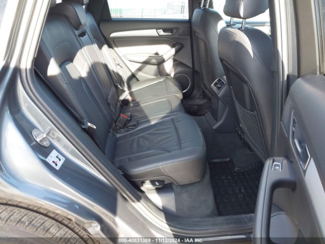 WA1M2AFP1HA057653 Audi Q5 2.0t Premium