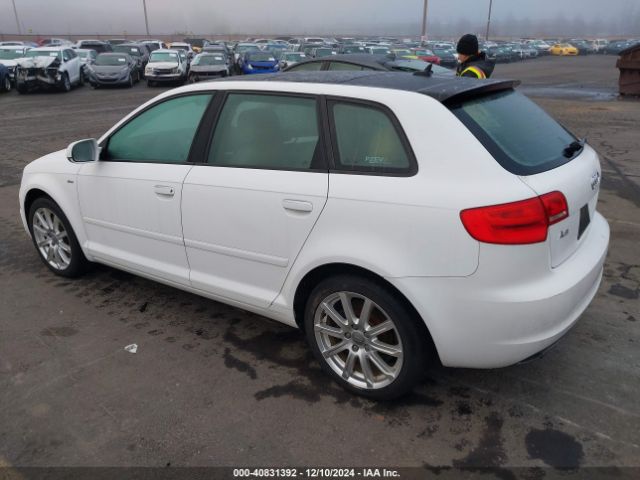 2012 AUDI A3 WAUPEAFM9CA043652 Photo 2