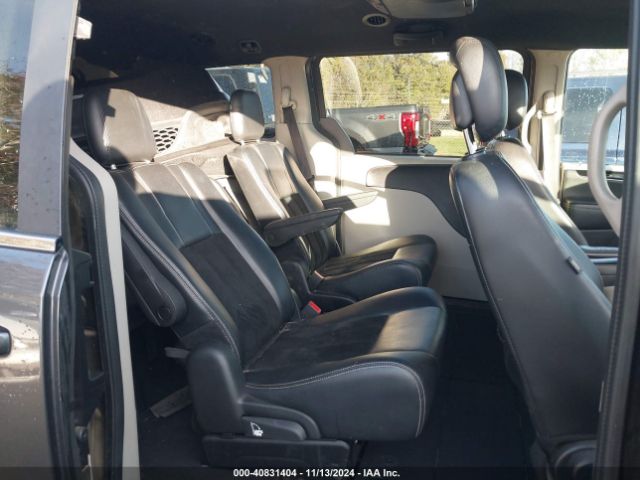 2C4RDGCG3HR813721 Dodge Grand Caravan Sxt