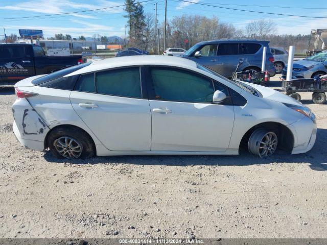 JTDKBRFU5G3020951 Toyota Prius Two
