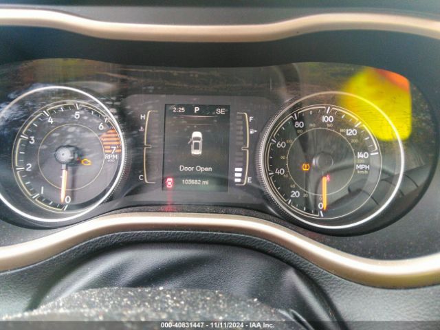 1C4PJLCB3GW158009 Jeep Cherokee Latitude