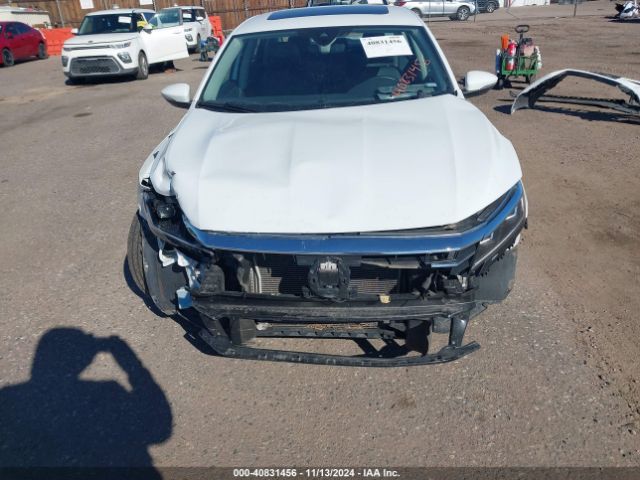 1VWSA7A37MC011392 Volkswagen Passat 2.0t Se