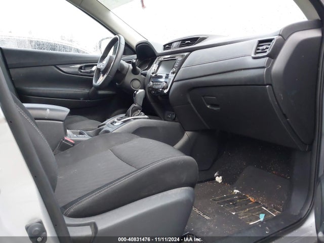 Nissan ROGUE SV 2019 KNMAT2MVXKP519578 Image 5