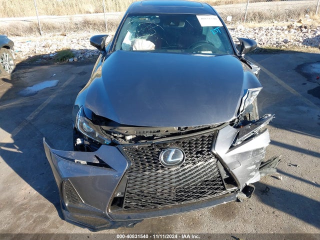 Lexus IS 350 2018 JTHCZ1D29J5015054 Image 12