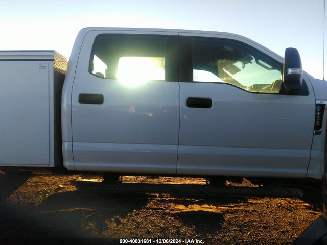 Ford F-250 Xl 2018 1FT7W2B69JED05348 Image 13