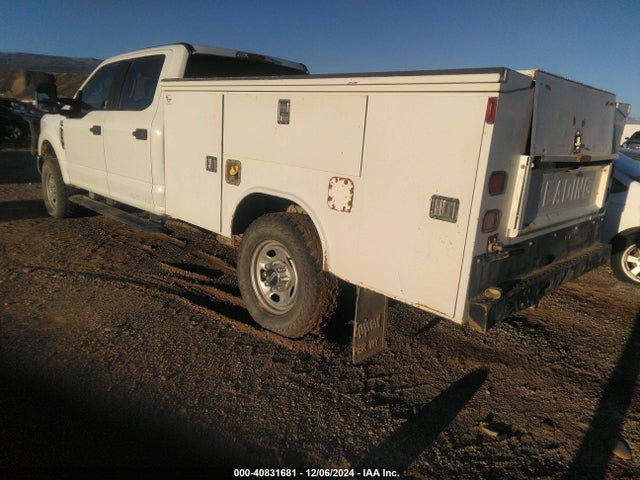 Ford F-250 Xl 2018 1FT7W2B69JED05348 Image 3