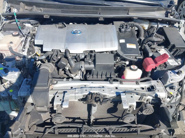 Toyota Prius Two 2018 JTDKBRFU2J3061836 Image 10