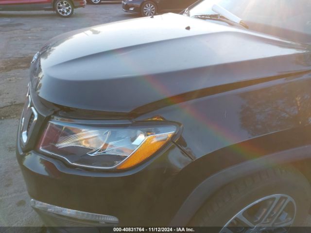 3C4NJCBB5KT743939 Jeep Compass Sun And Wheel Fwd