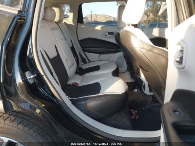 3C4NJCBB5KT743939 Jeep Compass Sun And Wheel Fwd