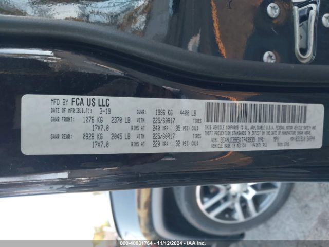 3C4NJCBB5KT743939 Jeep Compass Sun And Wheel Fwd