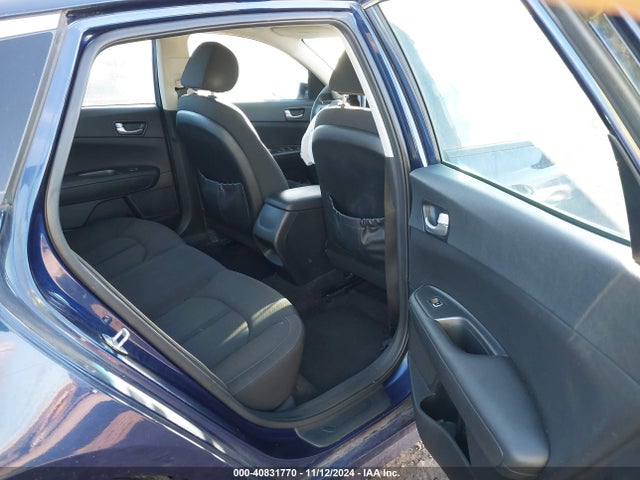 KIA Optima Lx 2017 5XXGT4L36HG127607 Image 8