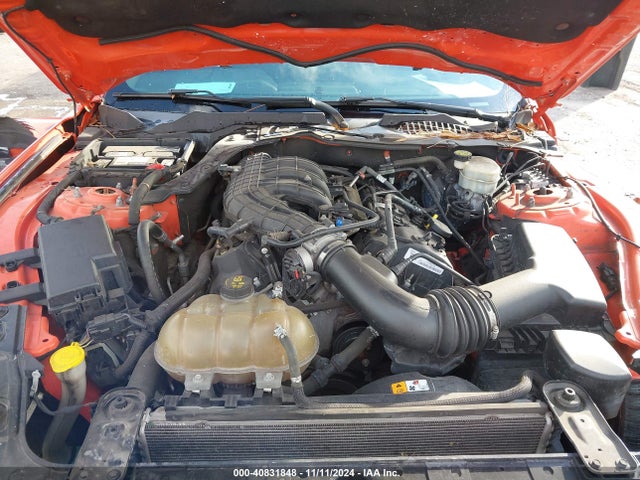 Ford Mustang V6 2016 1FA6P8AM8G5256203 Image 10