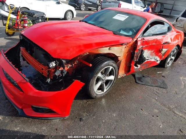Ford Mustang V6 2016 1FA6P8AM8G5256203 Image 2