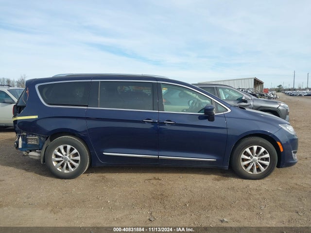 Chrysler Pacifica Touring L Plus 2018 2C4RC1EG6JR108558 Image 13