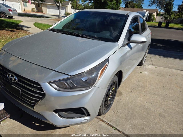 Hyundai ACCENT SE 2019 3KPC24A31KE068471 Image 2