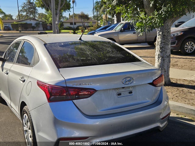Hyundai ACCENT SE 2019 3KPC24A31KE068471 Image 3