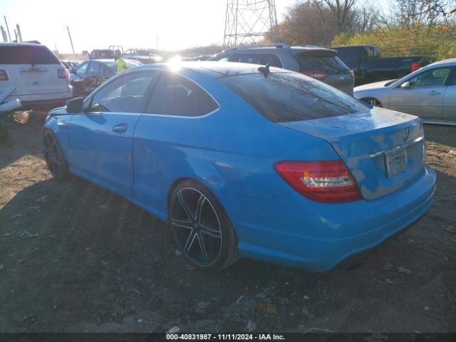 2014 MERCEDES-BENZ C 250 WDDGJ4HB8EG211556 Photo 2