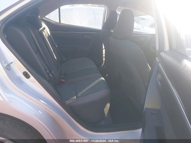 Toyota COROLLA LE 2018 2T1BURHE3JC002415 Image 8