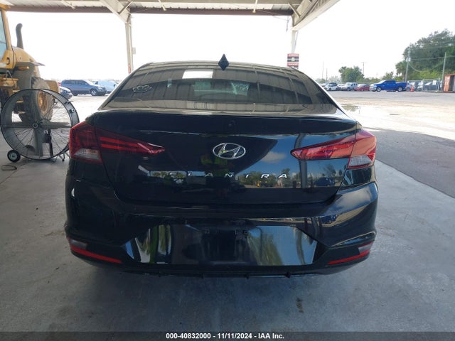 Hyundai ELANTRA SEL 2019 5NPD84LF0KH440338 Image 17