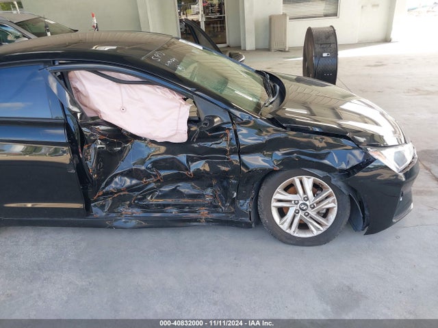 Hyundai ELANTRA SEL 2019 5NPD84LF0KH440338 Image 12