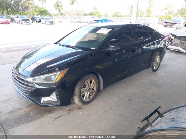 Hyundai ELANTRA SEL 2019 5NPD84LF0KH440338 Image 2