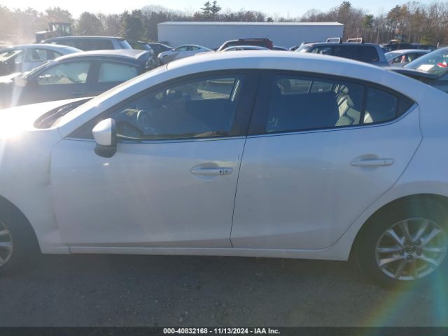 JM1BM1V72F1270617 Mazda Mazda3 I Touring