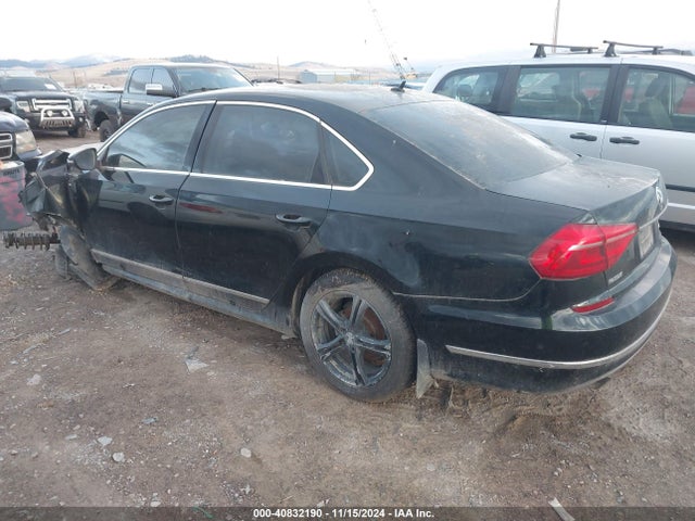 1VWAT7A32GC043774 Volkswagen Passat 1.8t S