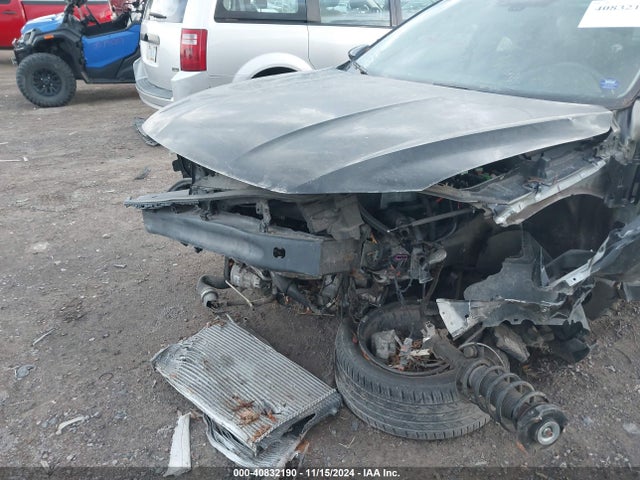 1VWAT7A32GC043774 Volkswagen Passat 1.8t S