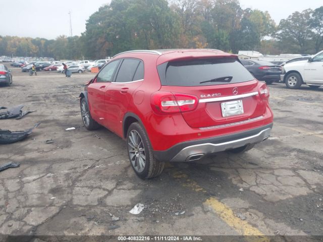 2018 MERCEDES-BENZ GLA 250 WDCTG4EB1JJ506226 Photo 2